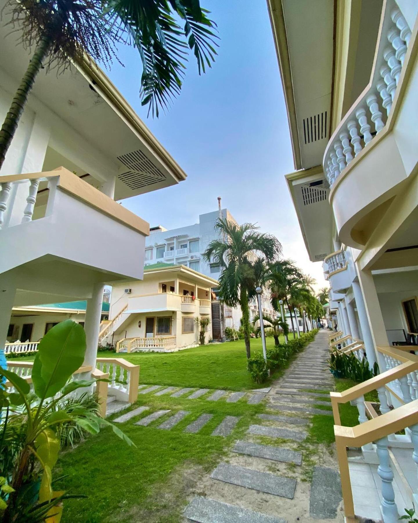 Bans Beach Resort Balabag  Bagian luar foto